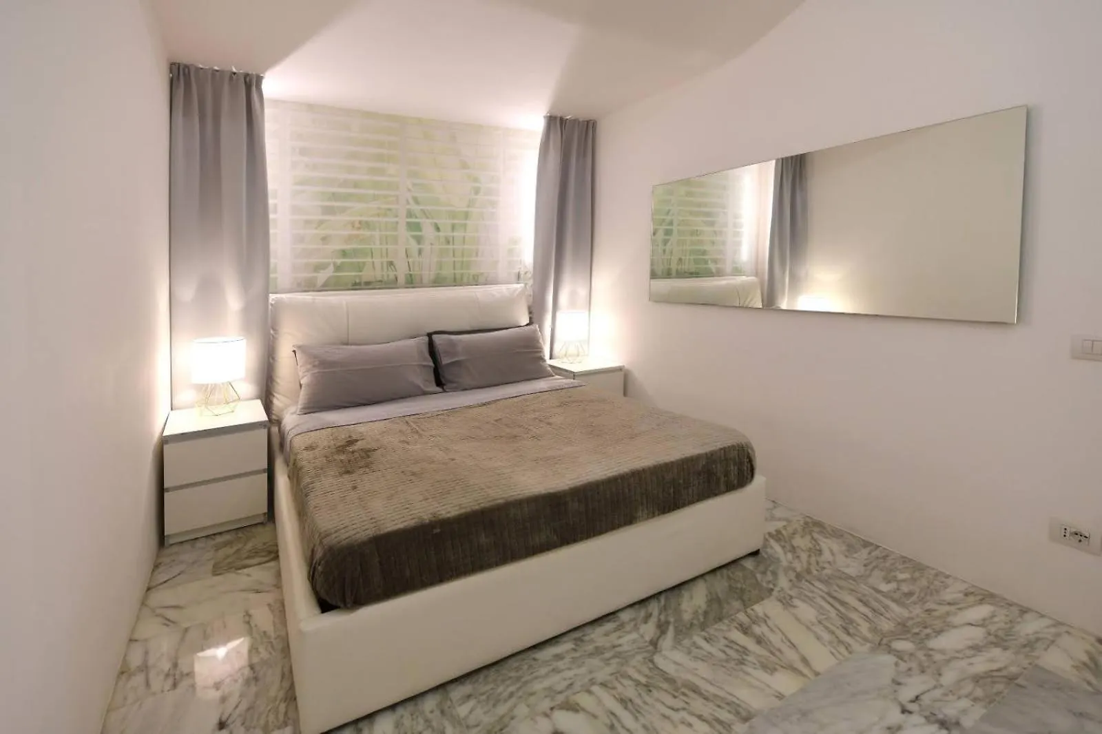 Apartment La Galleria Milan